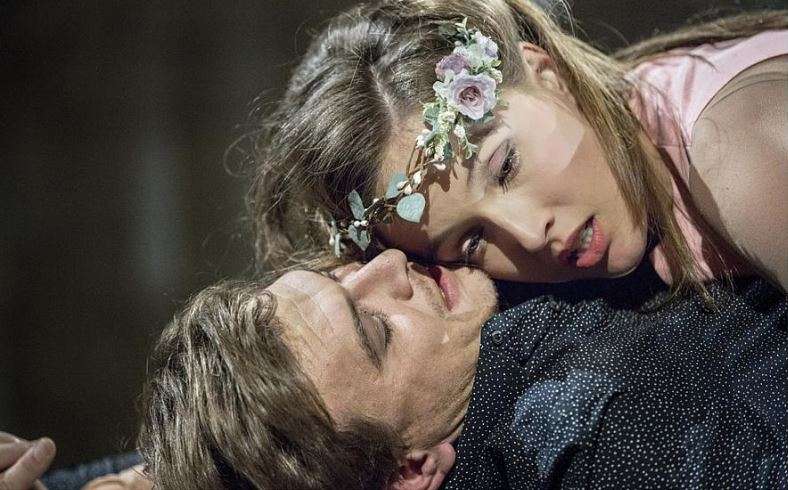 Na Shakespearovky se vrací Romeo a Julie s Voříškovou a Sklenářem