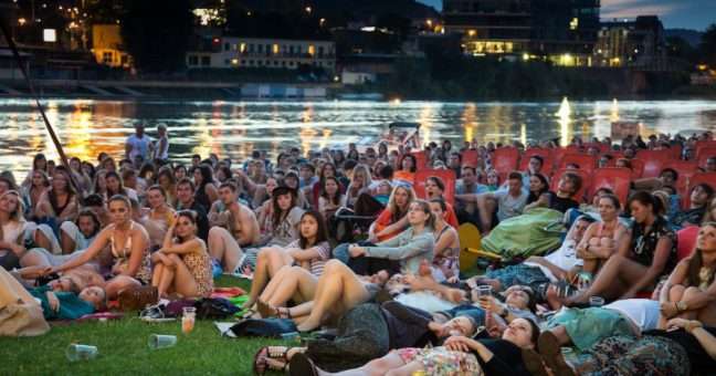 Letní kino u Vltavy nabídne Oscarem ověnčený film Velká nádhera