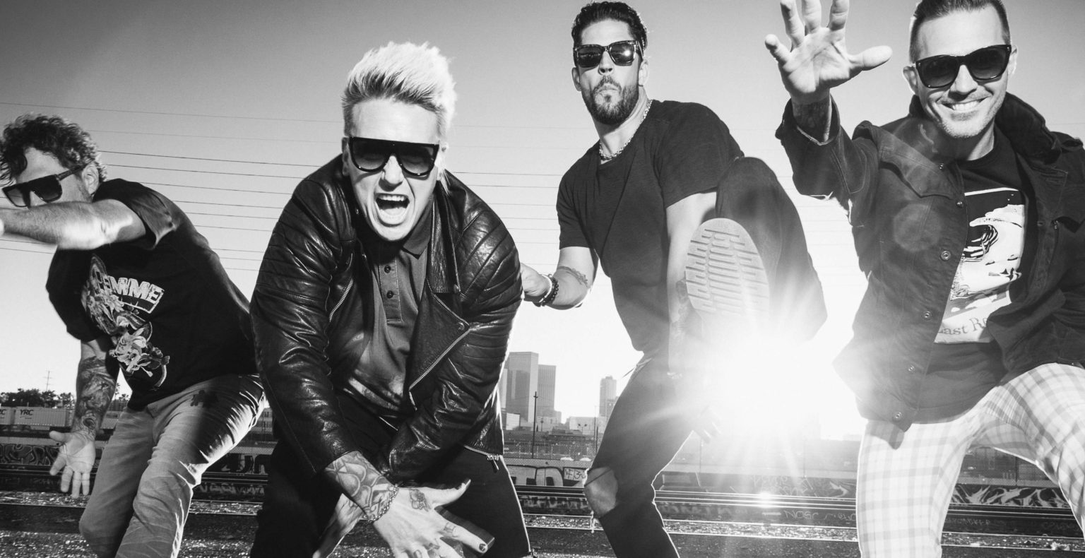 Papa Roach vystoupí na Rock for People 2023. Zahrají i Slipknot či Mashine Gun Kelly