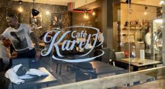 Café Karel v Dlouhé: Podnik na počest Karla Gotta otevřel Felix Slováček